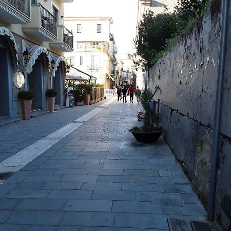 La Casa Di Checco Daire Santa Maria di Castellabate Dış mekan fotoğraf