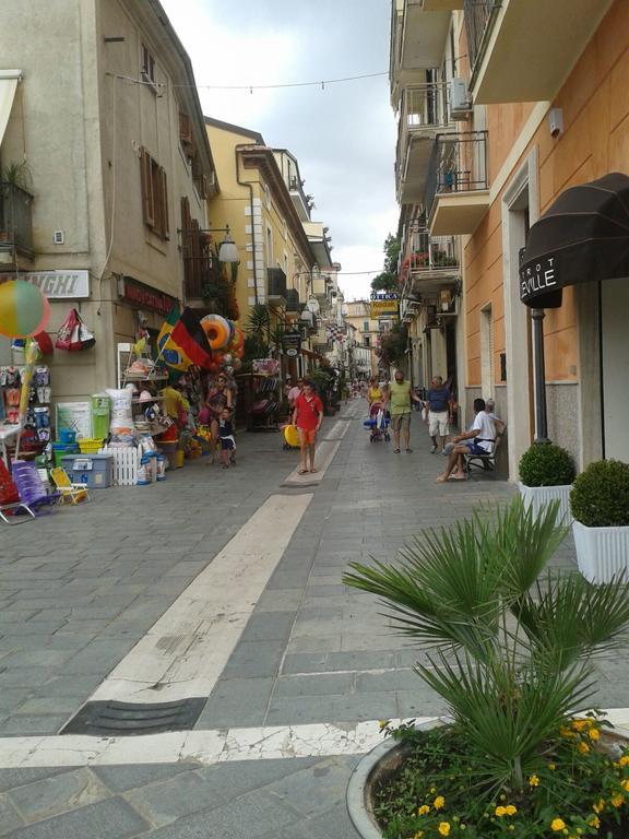 La Casa Di Checco Daire Santa Maria di Castellabate Dış mekan fotoğraf