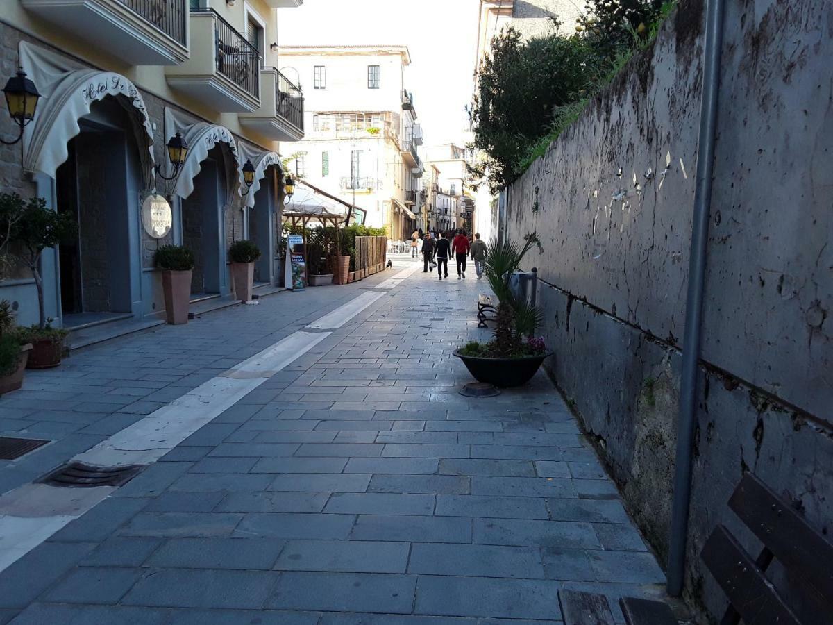 La Casa Di Checco Daire Santa Maria di Castellabate Dış mekan fotoğraf