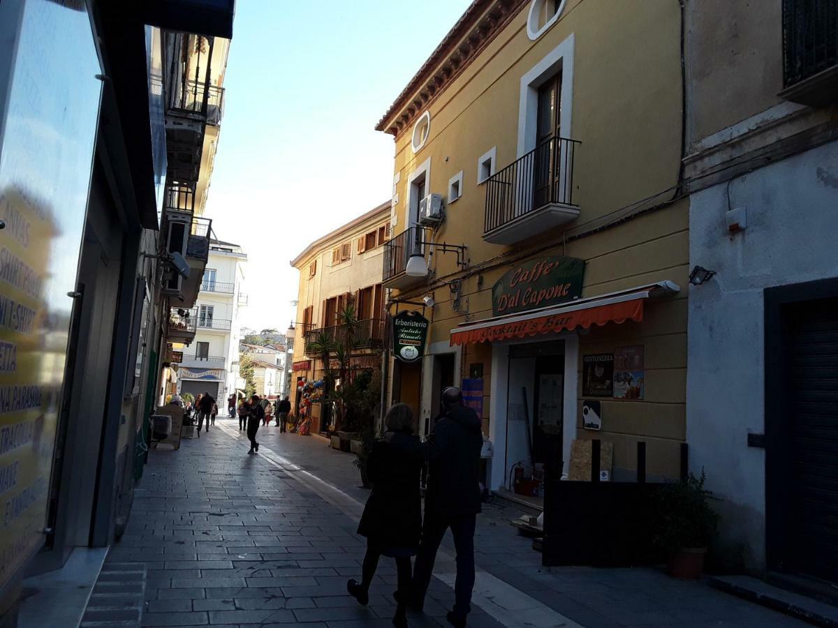 La Casa Di Checco Daire Santa Maria di Castellabate Dış mekan fotoğraf